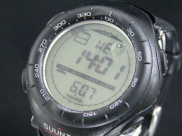 スント:SUUNTO:ヴェクター 比較: 板垣B0のブログ