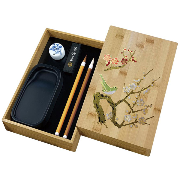 ≪超目玉★12月≫ 取り寄せ品】呉竹 Kuretake 硯箱セット竹製 梅に鶯蒔絵 KB717 工芸品